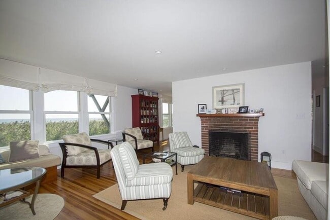 22 Stone Ave in Scituate, MA - Building Photo - Building Photo