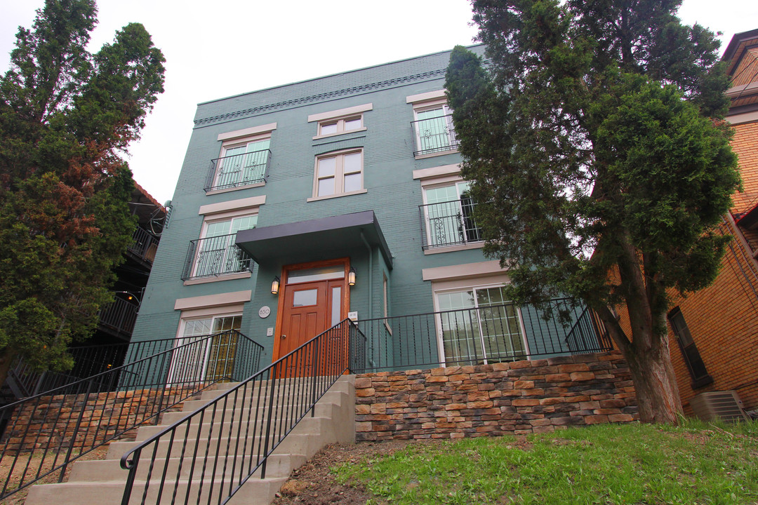 Mellon Street Apartments in Pittsburgh, PA - Building Photo