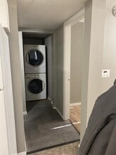 2217 Pine St in Prince George, BC - Building Photo - Building Photo