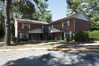 Pine Ridge Villas in Monroe, GA - Building Photo - Building Photo