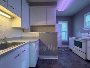 1928 S 10th St in Lincoln, NE - Building Photo - Building Photo