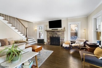 11 Longview Trail E in Denville, NJ - Building Photo - Building Photo