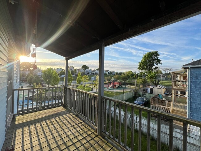 274 Chelsea St, Unit 2