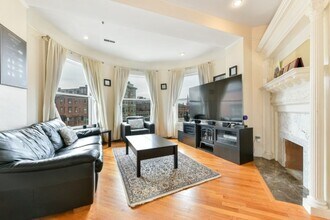 492 Massachusetts Ave, Unit 32 in Boston, MA - Foto de edificio - Building Photo
