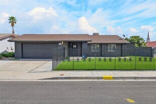 5270 S Sepulveda Blvd in Las Vegas, NV - Building Photo