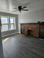 1912 E 79th St in Chicago, IL - Building Photo