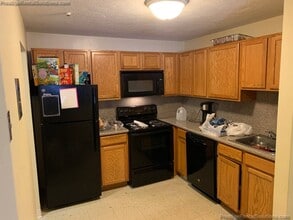 740 Central St, Unit J22 in Leominster, MA - Building Photo - Building Photo