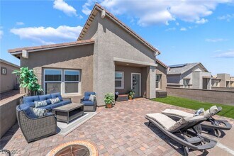 292 Whitney Crst St in Henderson, NV - Building Photo - Building Photo