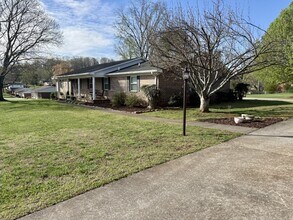 4527 Terrace View Rd in Louisville, TN - Building Photo - Building Photo