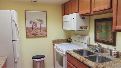 2501 S Calle Cervantes in Green Valley, AZ - Building Photo - Building Photo