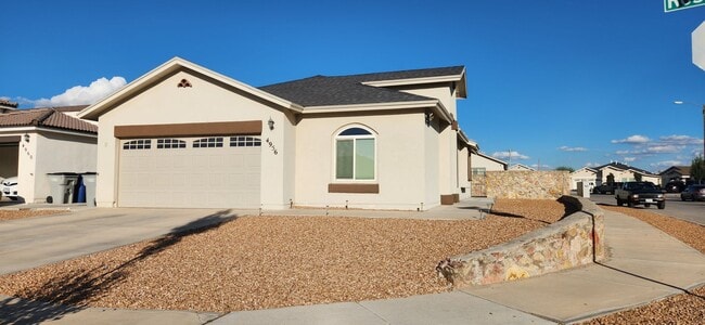 4956 Rose Elise St in El Paso, TX - Building Photo - Building Photo