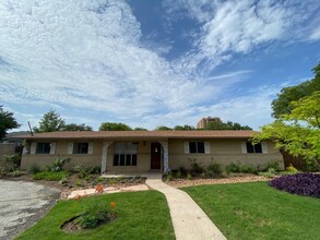 175 Lorenz Rd in San Antonio, TX - Building Photo - Building Photo