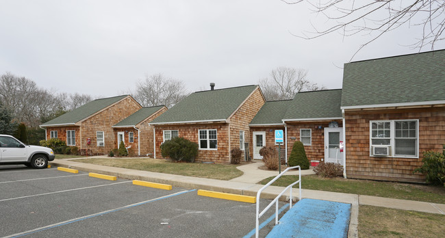 Windmill Village II in East Hampton, NY - Building Photo - Building Photo