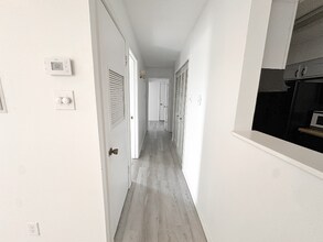 6040 Grelot Rd in Mobile, AL - Foto de edificio - Building Photo