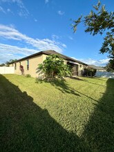 34046 Spring Oak Trail in Wesley Chapel, FL - Building Photo - Building Photo