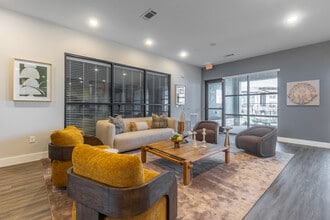 The Terrace at Highland Hills in Dallas, TX - Foto de edificio - Interior Photo
