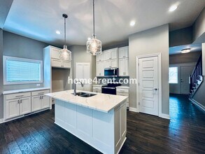 31725 W 83rd Ct in De Soto, KS - Building Photo - Building Photo