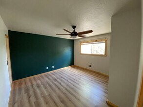 3302 N Alta Vista Dr in Flagstaff, AZ - Building Photo - Building Photo