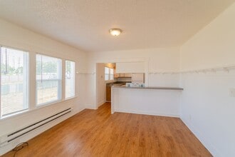 2003 M.L.K. Jr Way in Tacoma, WA - Building Photo - Building Photo