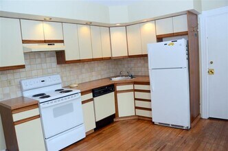 8 Leonard Ave in Cambridge, MA - Building Photo - Building Photo