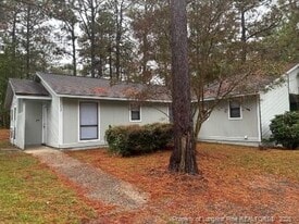 759 Hedgelawn Way in Fayetteville, NC - Building Photo
