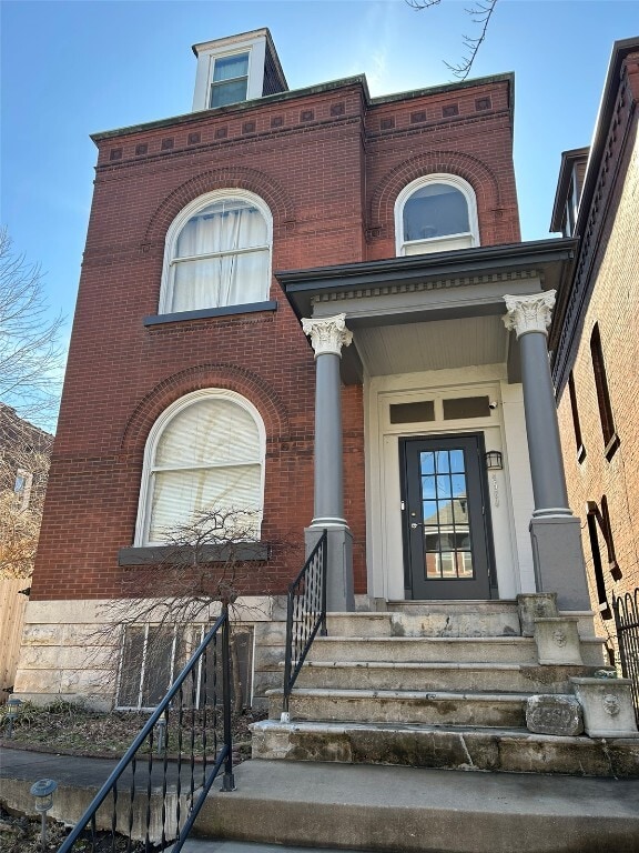 property at 4560 Gibson Ave