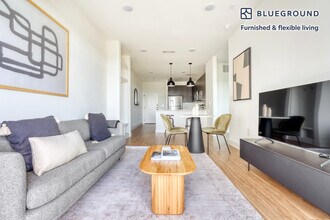 1401 Art Dilly Dr. in Austin, TX - Foto de edificio - Building Photo