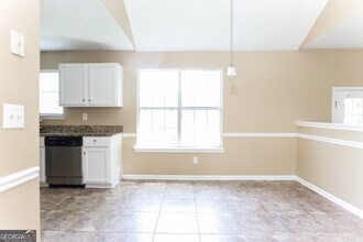 5742 Wellborn Creek Dr in Lithonia, GA - Building Photo - Building Photo