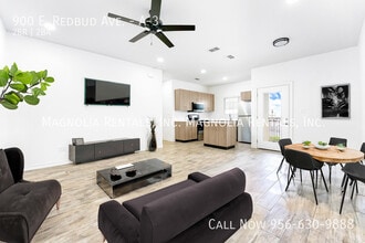 900 E Redbud Ave-Unit -A-3 in McAllen, TX - Building Photo - Building Photo