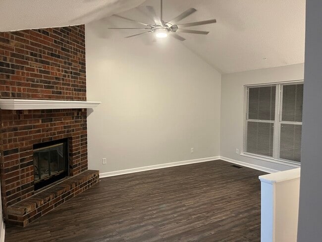 7508 NW 82nd St in Kansas City, MO - Building Photo - Building Photo