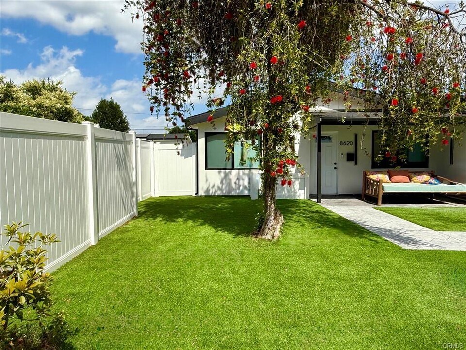 8620 Lubao Ave in Los Angeles, CA - Building Photo