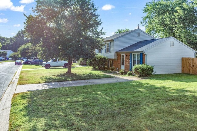 property at 3525 Norwood Ct