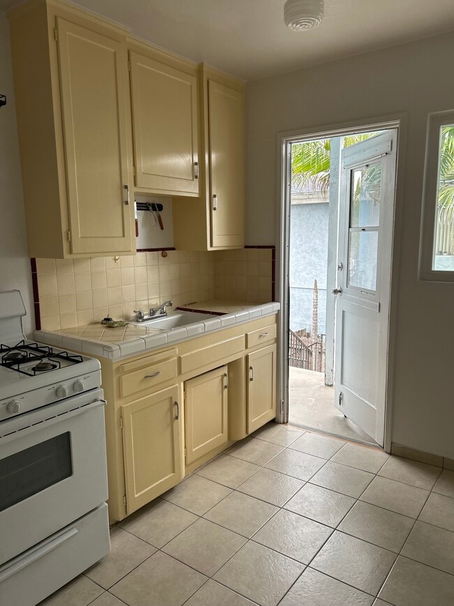 4012 Illinois St in San Diego, CA - Building Photo - Building Photo