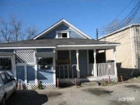 1302 Idylwild St in Houston, TX - Building Photo