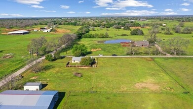 755 Hubbard Ln in Lipan, TX - Building Photo - Building Photo