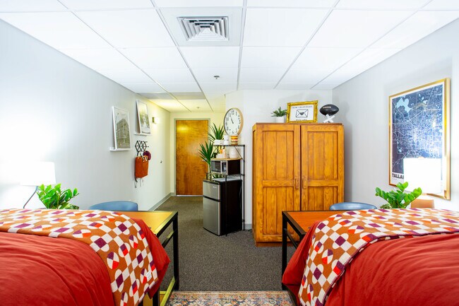 Southgate Campus Centre in Tallahassee, FL - Building Photo - Building Photo