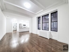 WEST 58 STREET in New York, NY - Building Photo - Building Photo