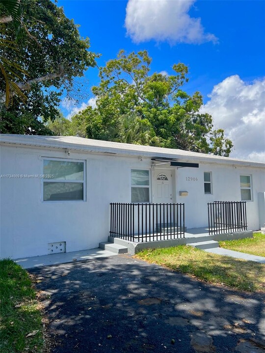 12906 NE 6th Ave in North Miami, FL - Building Photo