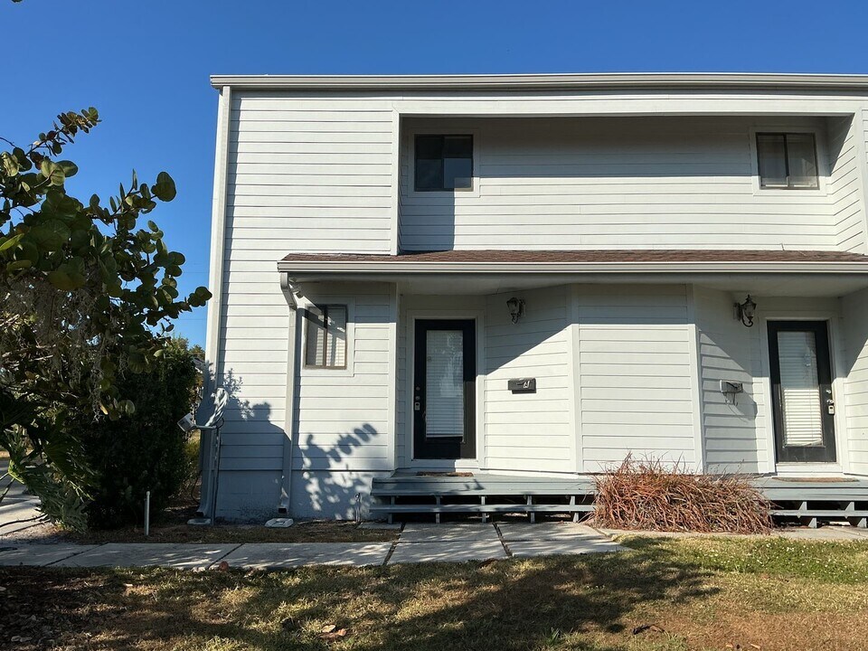 411 E Park St in Lakeland, FL - Building Photo