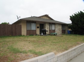 10 Unit Portfolio in Ventura in Ventura, CA - Foto de edificio - Building Photo