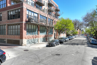 15 S Throop St in Chicago, IL - Building Photo - Building Photo