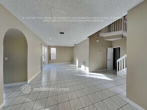 15648 SW 112th Dr in Miami, FL - Foto de edificio - Building Photo