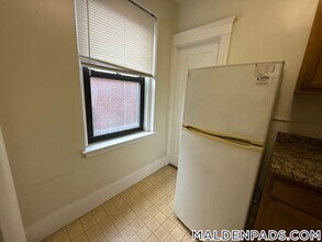 349 Pleasant St in Malden, MA - Building Photo - Building Photo