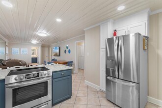 304 21st Ave N in North Myrtle Beach, SC - Building Photo - Building Photo