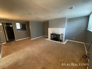 1833 Hooker St in Denver, CO - Building Photo - Building Photo