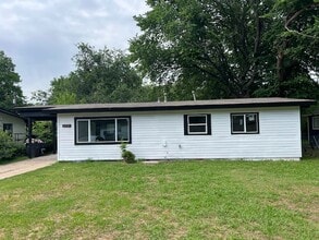 2731 E 44th St N in Tulsa, OK - Building Photo - Building Photo