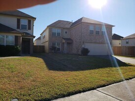 15810 Sheldon Ridge Way in Houston, TX - Building Photo