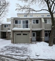 12 Lankin Blvd in Orillia, ON - Building Photo