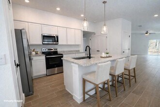 2464 Fairview Rd in Spring Hill, FL - Building Photo - Building Photo