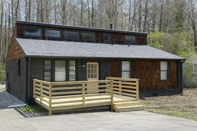 property at 390 Cologne Dr SE